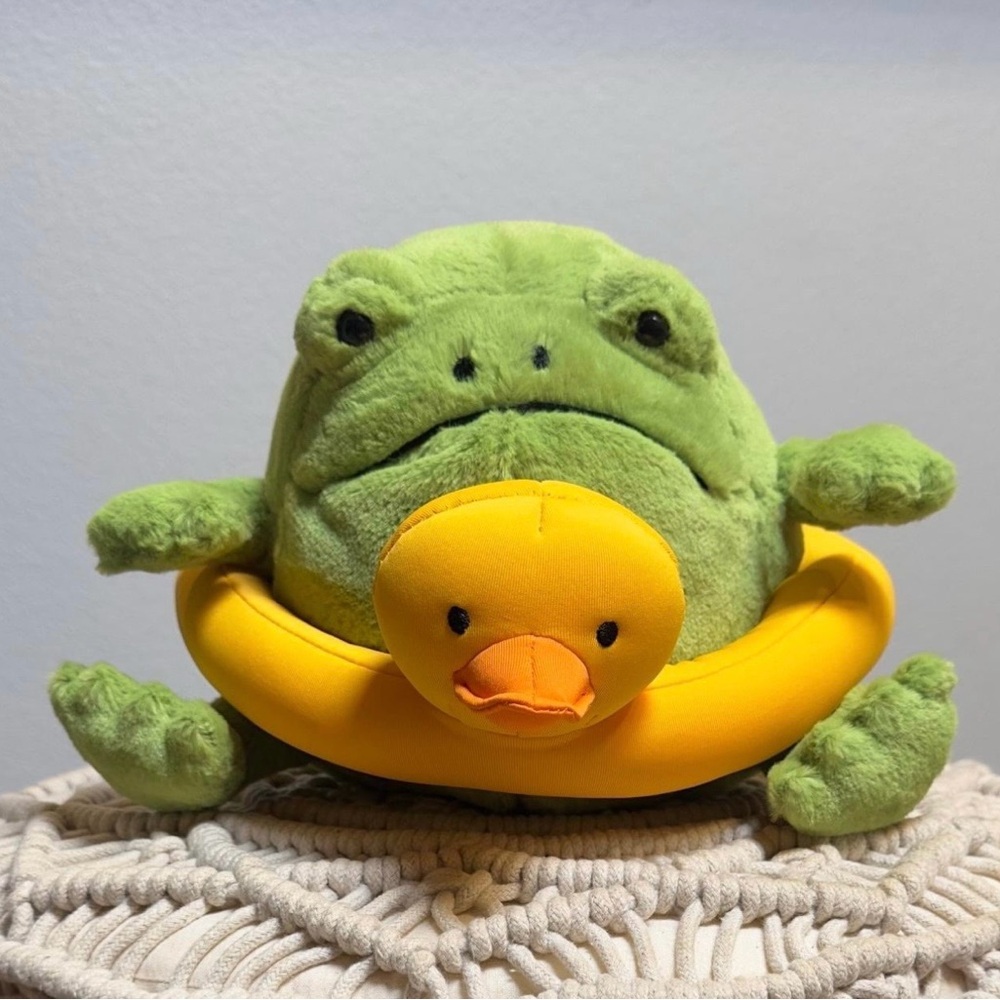 Jellycat Ricky Rain Frog In A Rubber Ring / BNWT